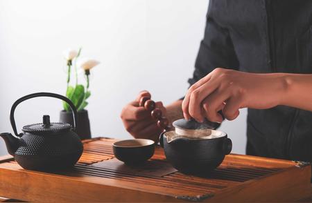 中国绿茶之巅：老茶客推荐的五大顶级绿茶品种，你尝过几种？